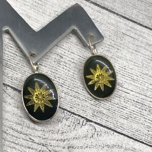 Vintage silver tone sunburst lucite oval earrings elegant classy statement